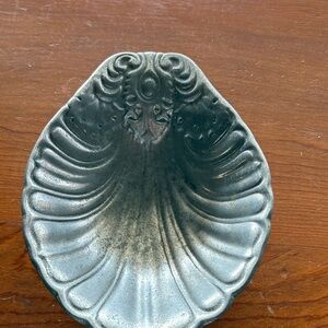 Decorative Shell-Shaped Dish